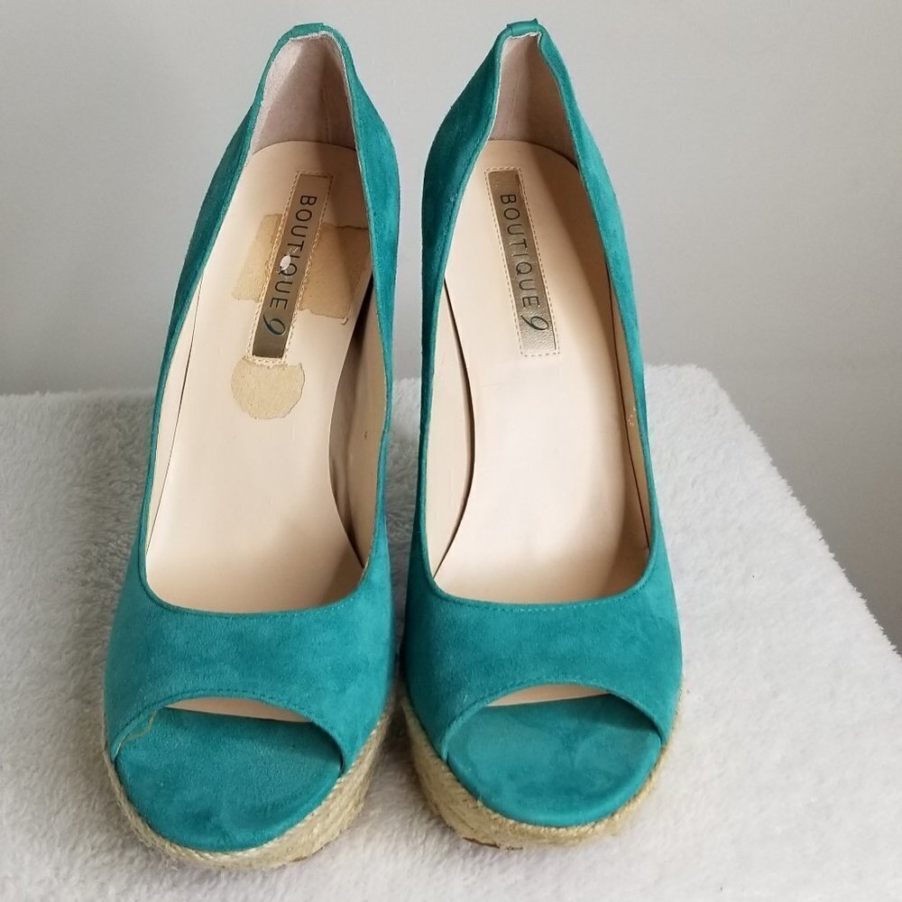 Boutique 9 Btamalia Suede Heel Turquoise /Teal Size 10 peep toe Cork heel